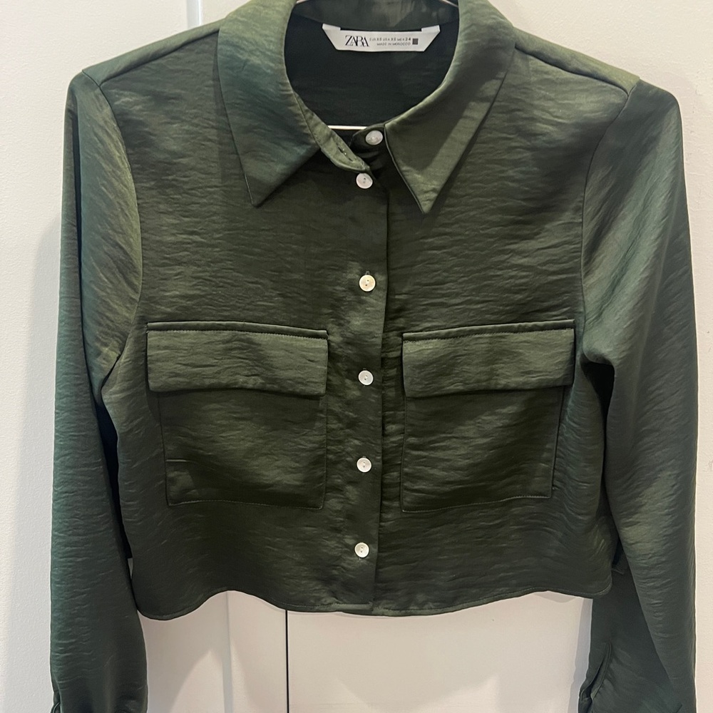 Zara Green Button Down Shirt with Classic Style